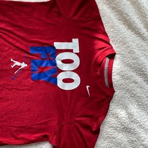Nike Dri-Fit boys Large tee shirt in excellent condition! Breathable & wicking
